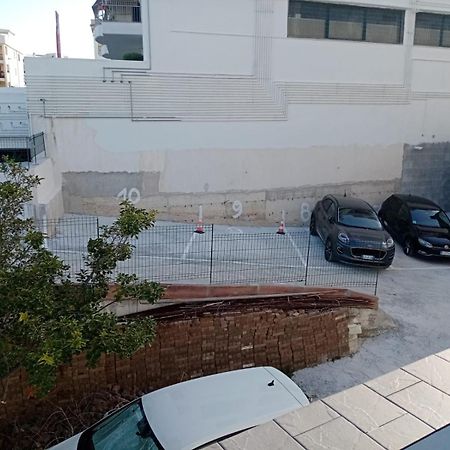 B&B Palazzo Manfredi Vieste, Fronte Mare Con Parcheggio Buitenkant foto