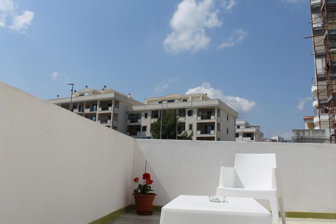 B&B Palazzo Manfredi Vieste, Fronte Mare Con Parcheggio Buitenkant foto