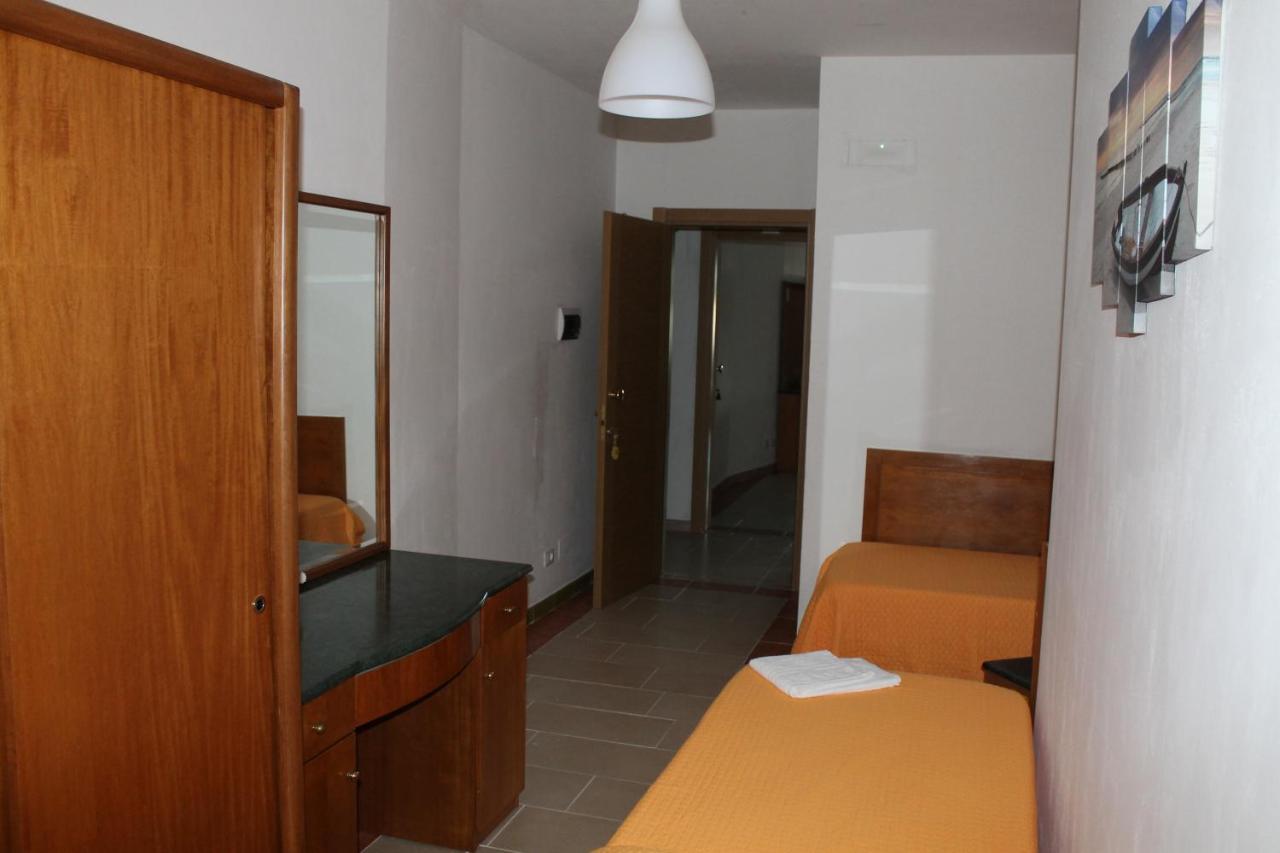 B&B Palazzo Manfredi Vieste, Fronte Mare Con Parcheggio Buitenkant foto
